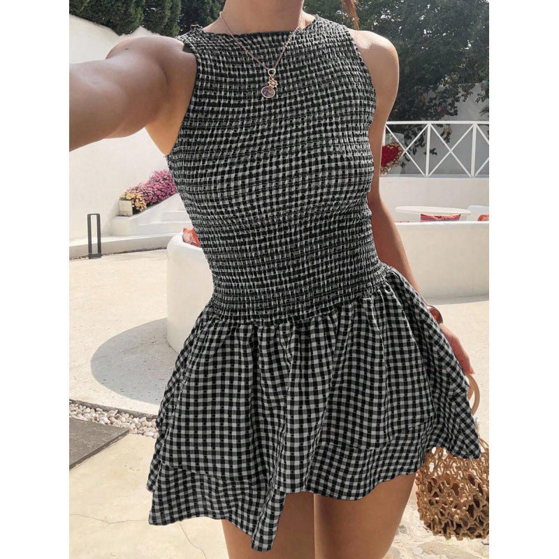 ⏳Time-Limited Special⏰Sleeveless Gingham Smocked Mini Dress – Stretchy & lightweight – Perfect for holidays, beach or warm days – playful vintage style ✨🌸