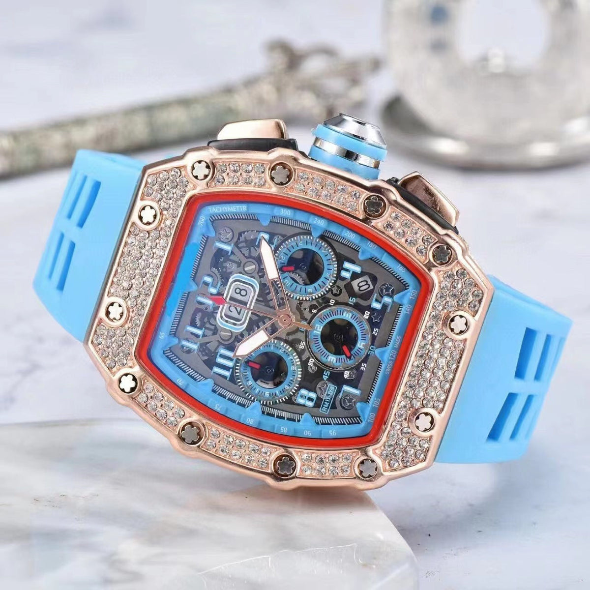 ⏳Time-Limited Special⏰Luxury Men's Tonneau-Shaped Watch with Rhinestone Embellishment