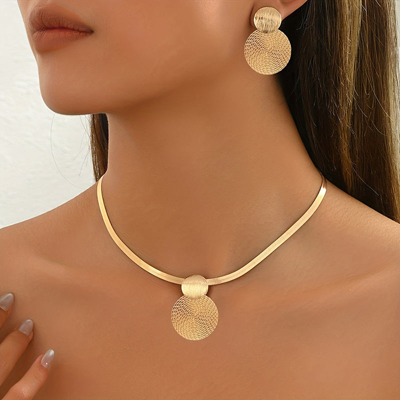 ⏳Time-Limited Special⏰Modern Chic Necklace & Earring Set – Gold finish, geometric design & lightweight – perfect for daily elegance or gifting – includes matching pieces for a polished look 💫