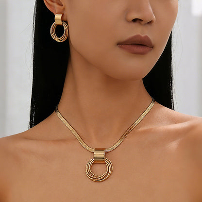 ⏳Time-Limited Special⏰Modern Chic Necklace & Earring Set – Gold finish, geometric design & lightweight – perfect for daily elegance or gifting – includes matching pieces for a polished look 💫