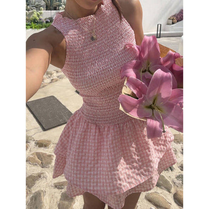 ⏳Time-Limited Special⏰Sleeveless Gingham Smocked Mini Dress – Stretchy & lightweight – Perfect for holidays, beach or warm days – playful vintage style ✨🌸