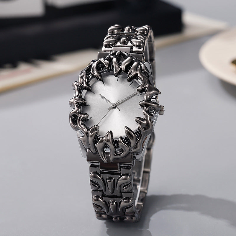 ⏳Time-Limited Special⏰Creative Claw-Shaped Quartz Watch for Men – Red Dial, Sculptural Bracelet, Statement Style 🔥