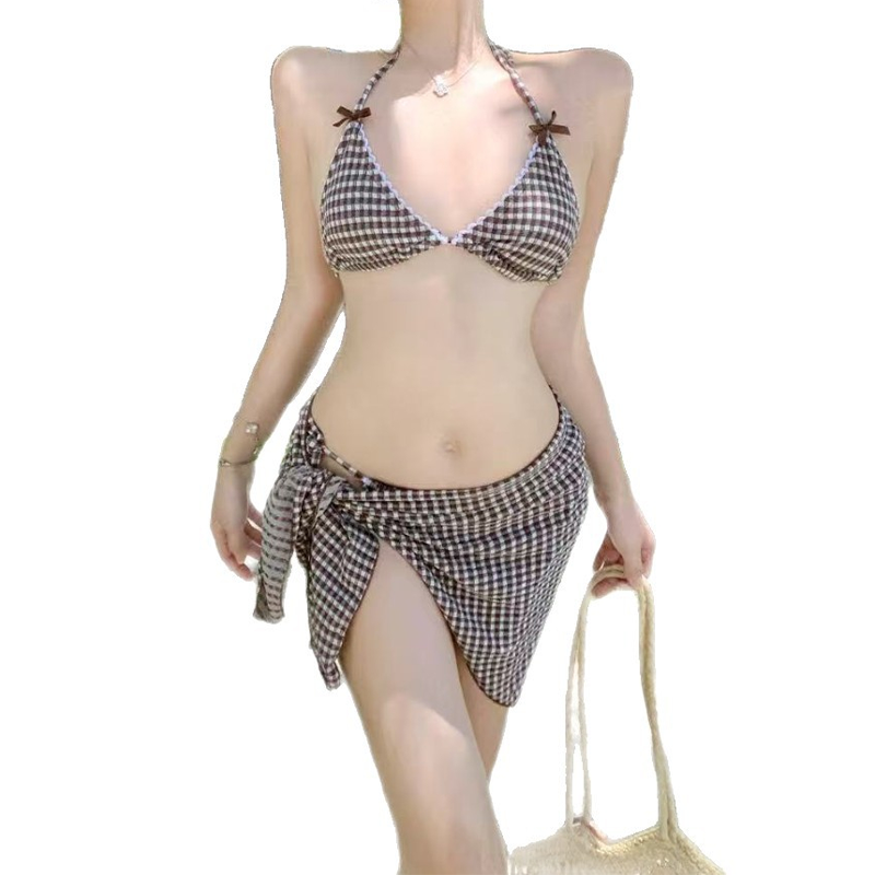 🌀👗 LIMITED TIME 50% OFF! 🌸3-Piece Halter Swimsuit Set – Mix & match, wrap skirt or top – Your go-to summer outfit.